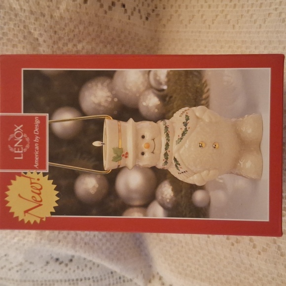 LENOX HAPPY HOLLY DAYS SNOWMAN VOTIVE 6 1/2" TALL NEW IN BOX - Picture 2 of 7